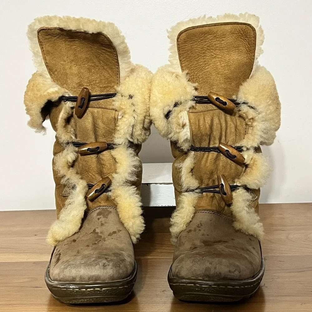 Born Telly Leather Suede Shearling Winter Boots Size 9 40.5 Toggle Closure
